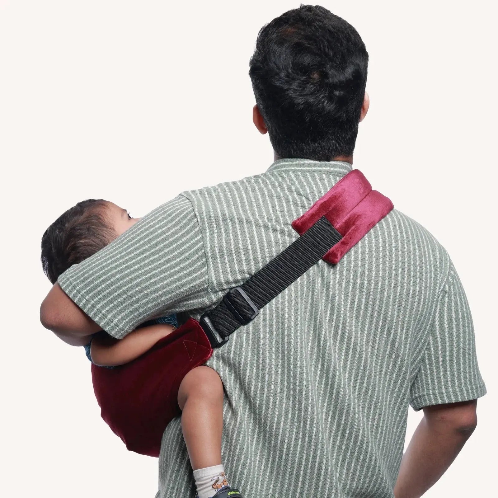 Top 7 Reasons to Buy a Baby Carrier Online in India Today - Snugs