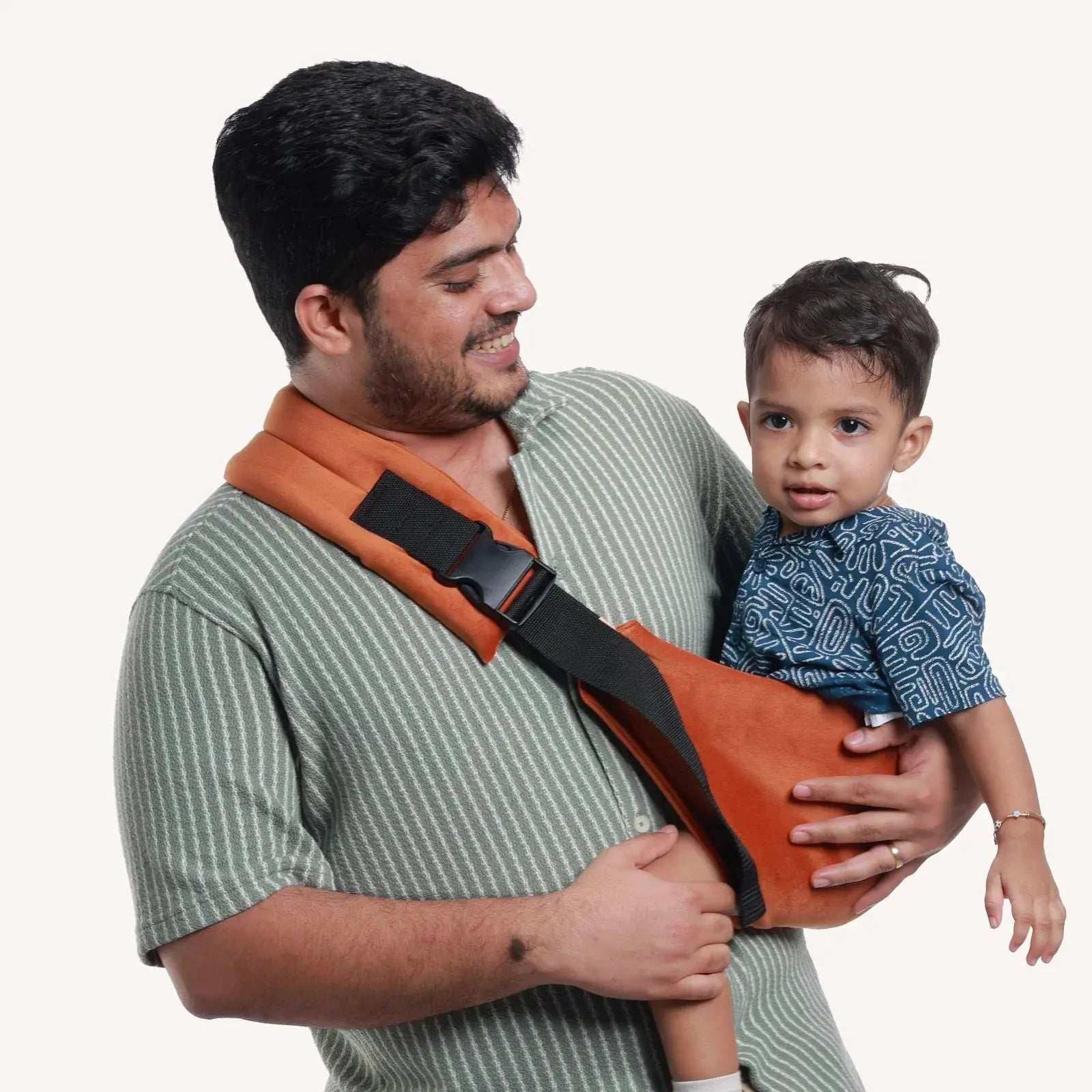 Traditional Indian Babywearing Meets Modern Design: A Cultural Bridge - Snugs