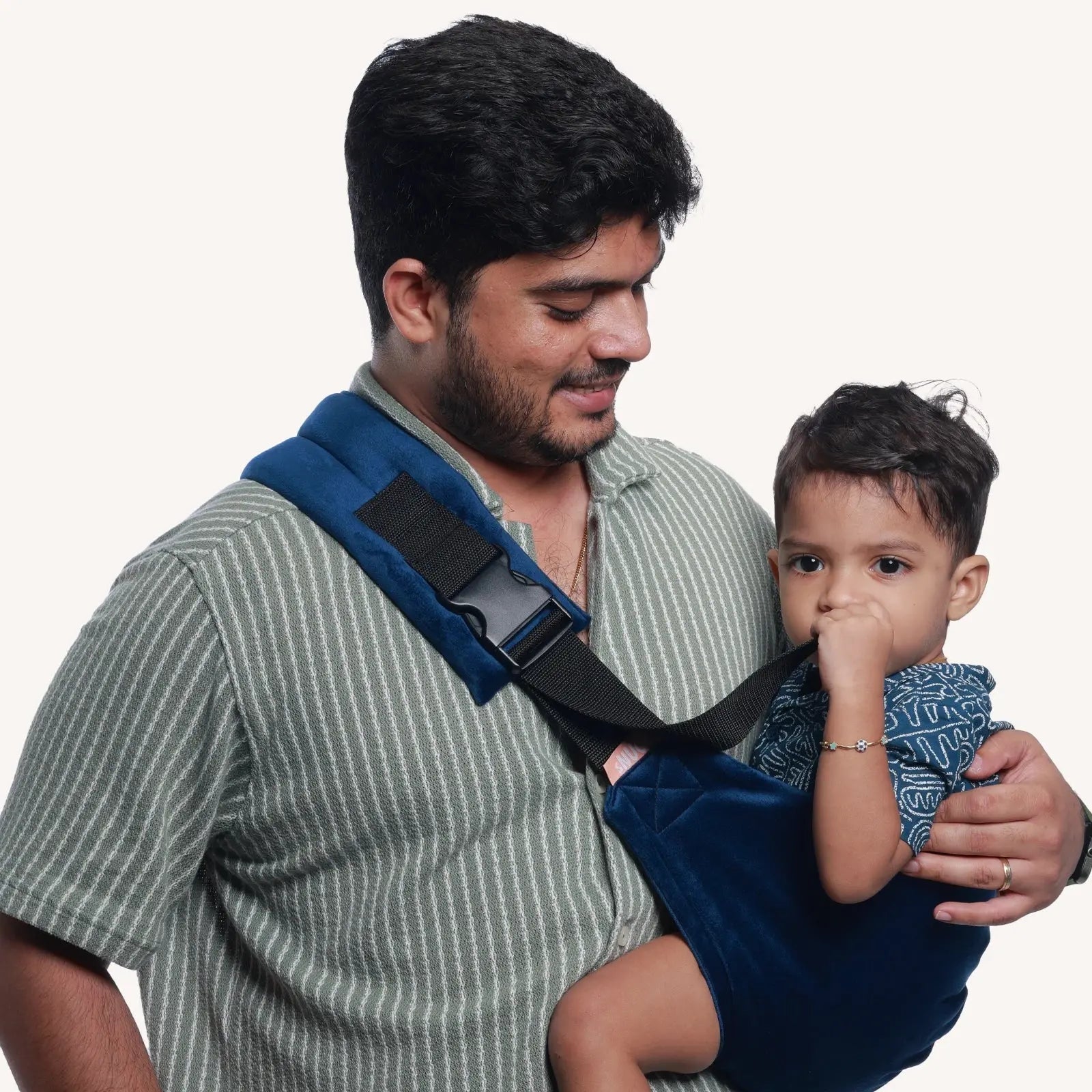 Snugs - Oxford Blue - Child Carrier