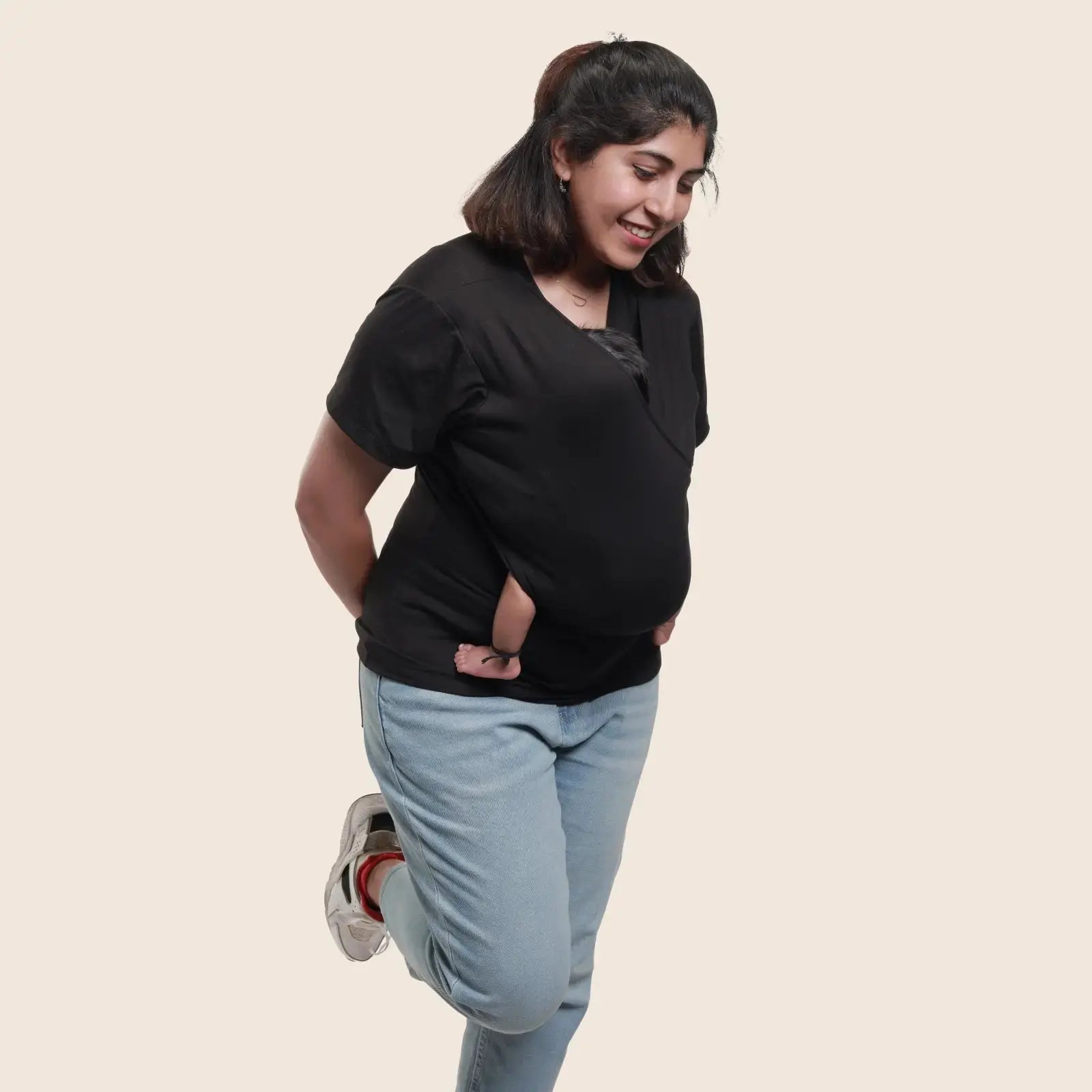 Snugs - Women's Everyday T-Shirt Carrier(Newborn to 8KGs) - Child Carrier